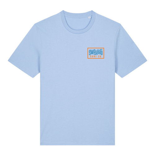 Licht blauw T-shirt met gekleurd borstlogo van SWAKiKO