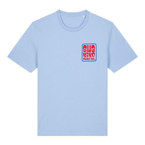 Licht blauw T-shirt met rood blauw Swakiko logo op de borst