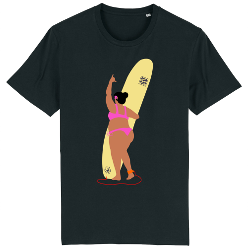 Zwart Surf T-shirt met kleuren design van een dame in bikini met haar longboard, die het shaka gebaar maakt met haar hand
