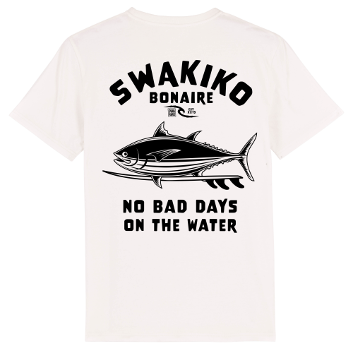 Wit Bonaire T-shirt met tonijn op een surfboard en de tekst: No bad days on the water!